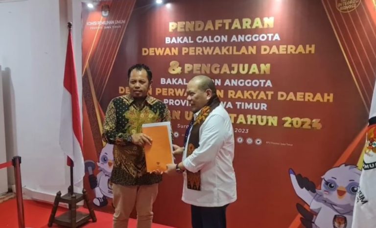 La Nyalla Pendaftar Pertama Bacalon DPD RI Dapil Jatim