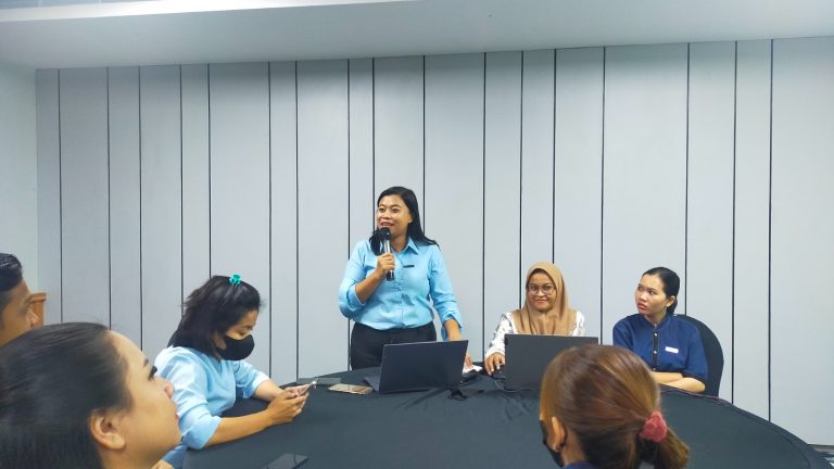 Aston Inn Jemursari, Gelar Pelatihan Tata Cara Berbicara dan Bersikap