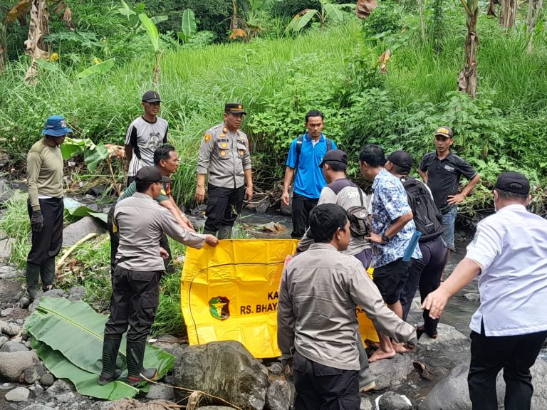Terpeleset, Seorang Ibu di Banyuwangi Ditemukan Tewas di Sungai 