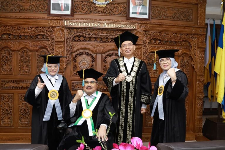 Enam Guru Besar Dikukuhkan, Rektor Unair Tekankan Pentingnya Kontribusi Pendidikan