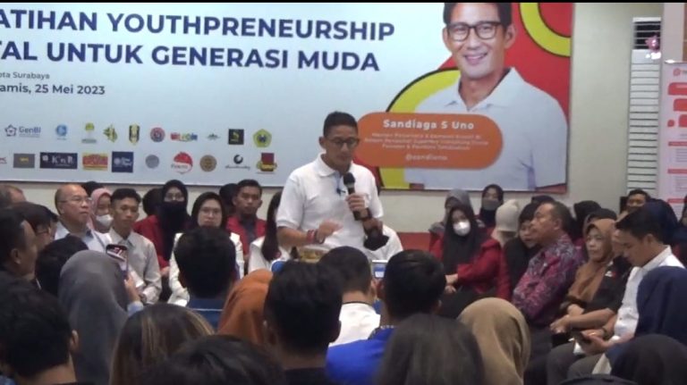 Menparekraf Minta Calo Tiket Coldplay Dihukum Berat