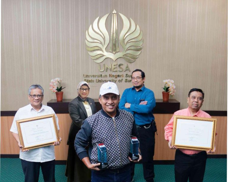 Ramah Disabilitas, Unesa Terima Dua Penghargaan dari Kemendikbudristek