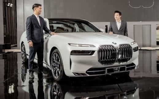 Horee.., Generasi ke-7 BMW Seri 7 Diluncurkan di Jawa Timur