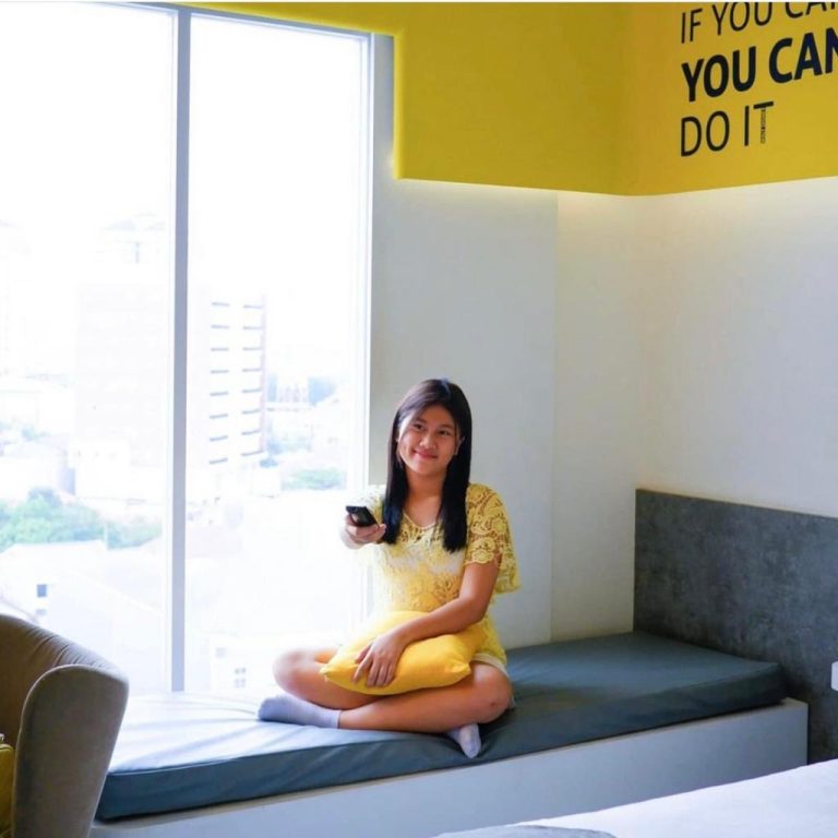 Liburan Sekolah, Staycation di YELLO Hotel Jemursari Jadi Pilihan