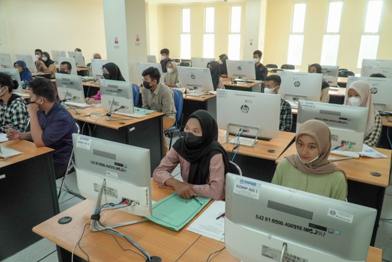 TMUBK Unesa Siapkan 3.200 Kuota, Ada Jalur Khusus Disabilitas