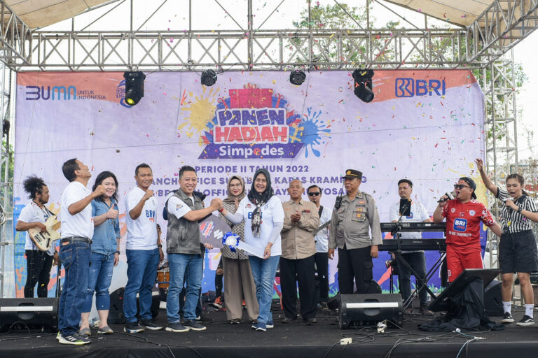 Nasabah Makin Banyak, BRI BO Kapas Krampung Gelar Undian PHS