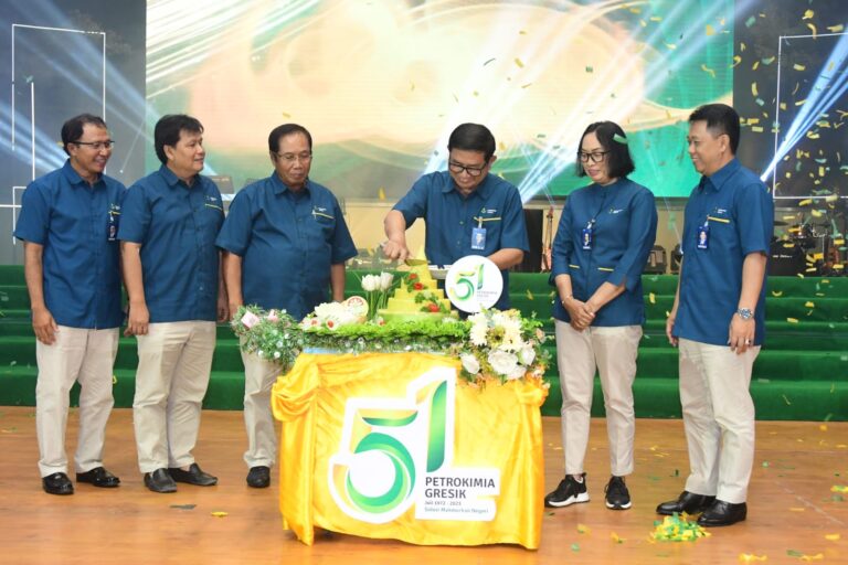 Genap 51 Tahun, Petro Gresik Laba Rp 3,23 Triliun