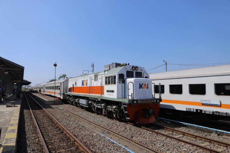 KAI Commuter Siap Terapkan Pembayaran Elektronik Lewat Kartu Multi Trip