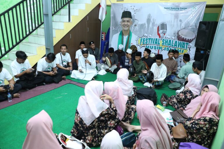 Santri Dukung Ganjar Gelar Festival Shalawat dan Musik Islami di Kota Malang