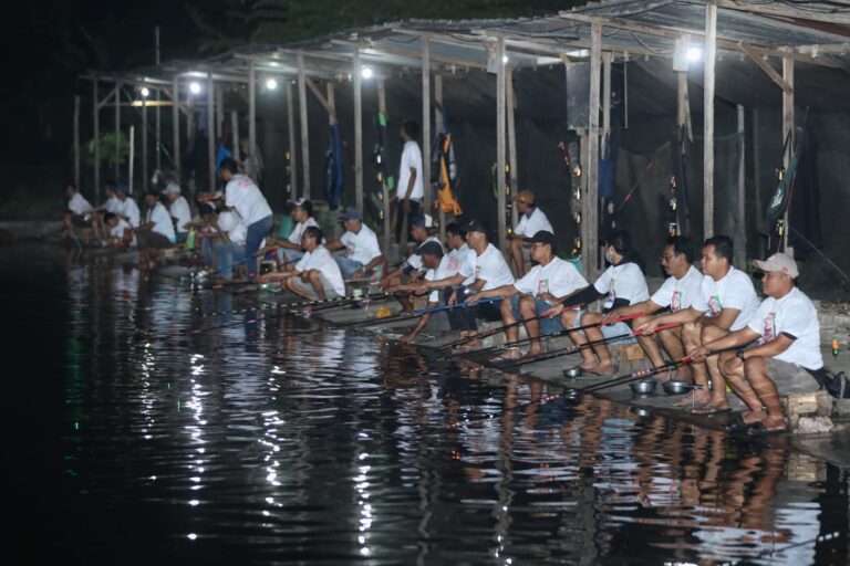 Ganjar Creasi Gelar Perlombaan Mancing Bersama Komunitas di Sidoarjo