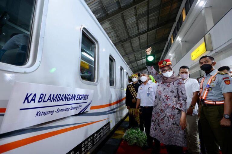 Peluncuran KA Blambangan Ekspres rute Banyuwangi-Semarang, belum lama ini.