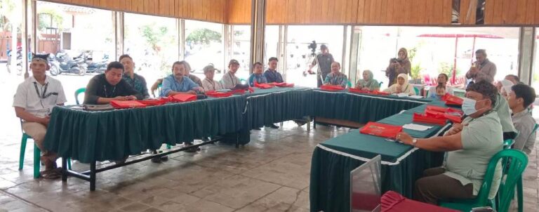 Workshop lintas agama yang digelar pemuda di Banyuwangi. (foto/ist)