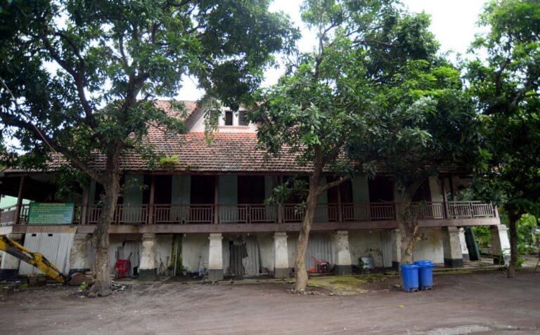 Kawasan gedung Inggrisan milik TNI AD yang akan dikembangkan menjadi destinasi wisata. (foto/udi)