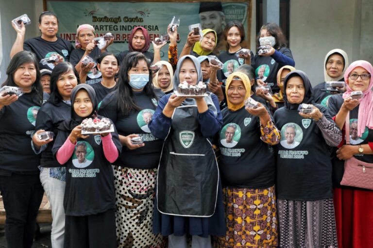 Kowarteg Ganjar Dukung Inovasi Masyarakat dengan Pelatihan Pembuatan Brownies