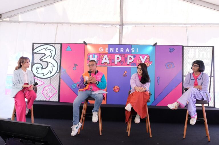 Eksplorasi Dunia Digital, Waktunya Gen Z Surabaya Jadi Generasi Happy Bersama Tri