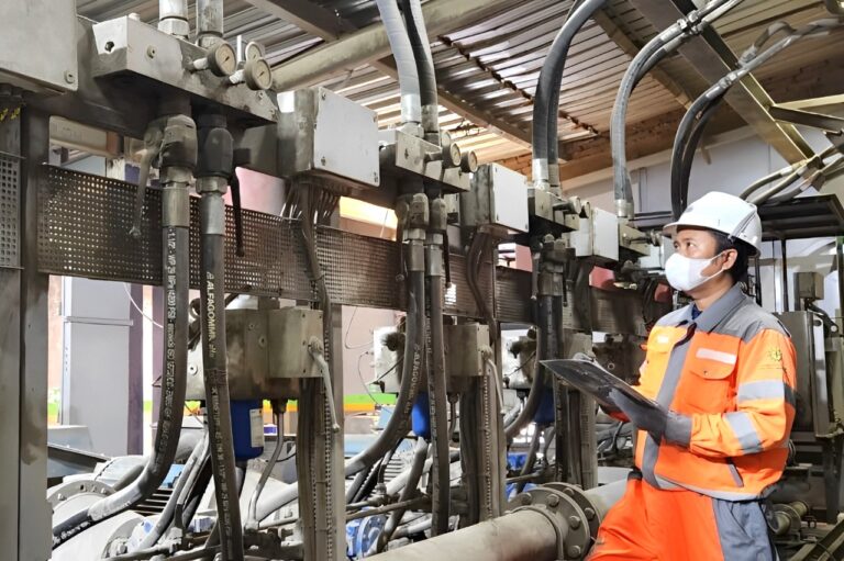 Perbaiki Pabrik, SIG Gunakan Suku Cadang Produksi UMKM