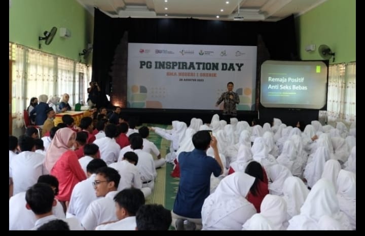 Pelajar Termotivasi, Petro Gresik Hadirkan Suasana Baru di SMA