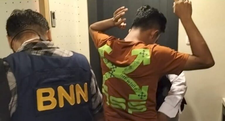 BNN Surabaya Gerebek Pesta Narkoba di Hotel, Sepuluh Orang Positif Narkoba