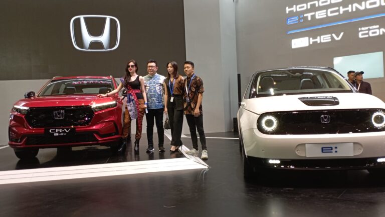 Honda Hadirkan Mobil Listrik di GIIAS Surabaya 2023