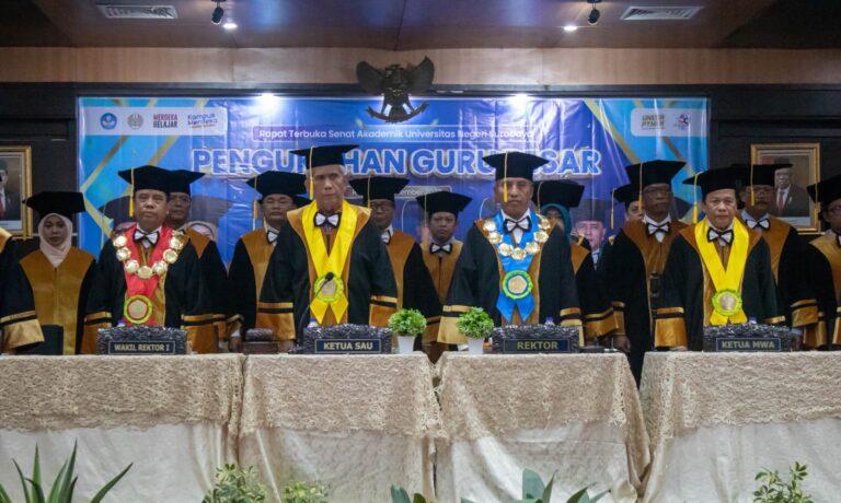 Rektor Unesa Minta Profesor Baru Terjun Langsung ke Desa