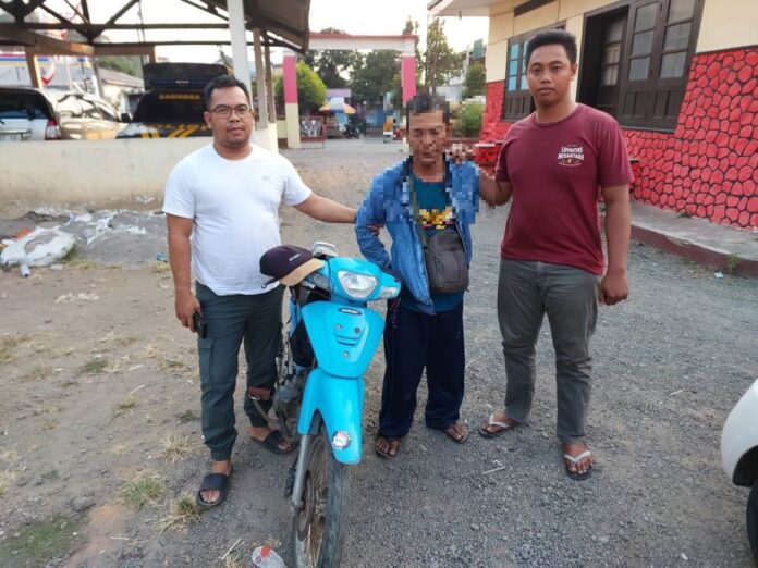 Pelaku pencurian sepeda motor diamankan di Polsek Wongsorejo, Banyuwangi.