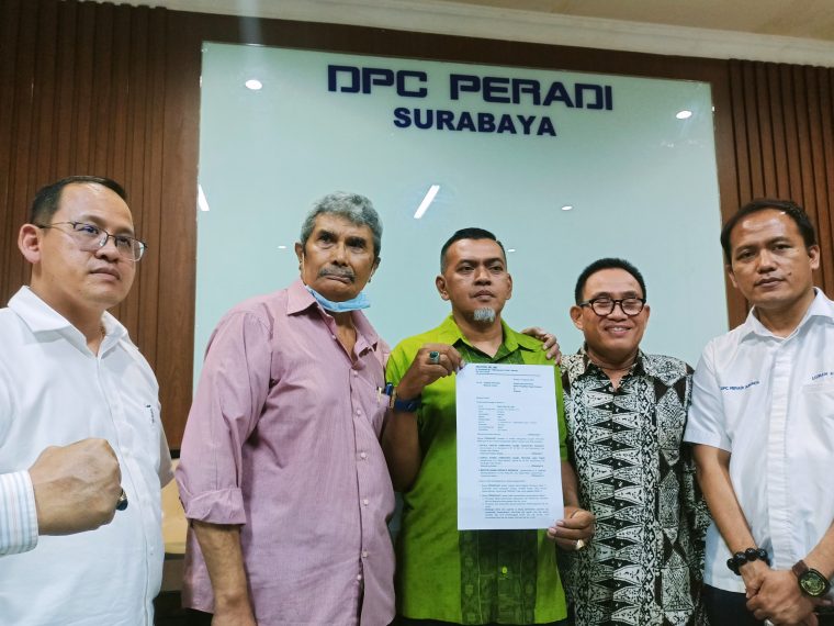 Tragis.., Warga Sidoarjo Gugat Penelantaran Haji Kemenag, Malah Dilaporkan Polisi