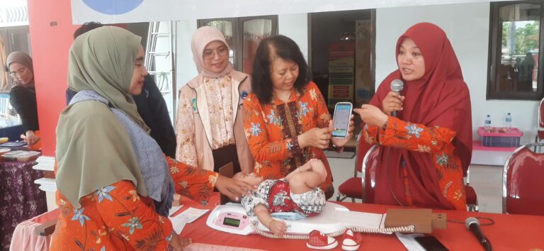 Alat Canggih Antropometri, Ringankan Tugas Posyandu untuk Atasi Stunting