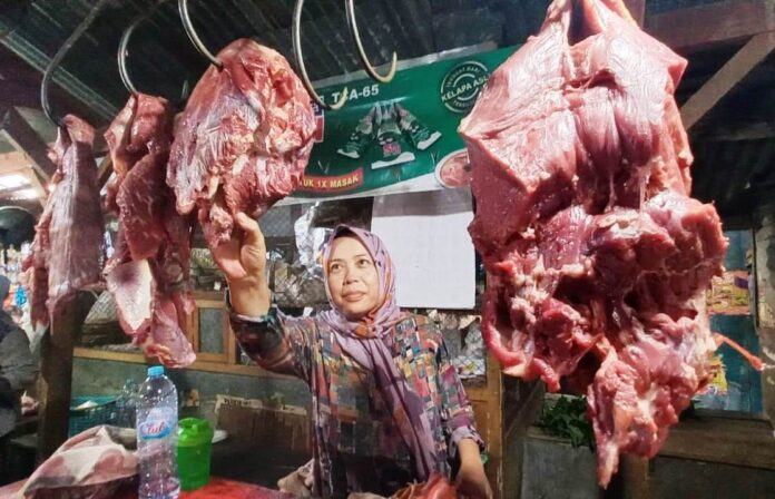 Pedagang pasar di Banyuwangi akan direlokasi.