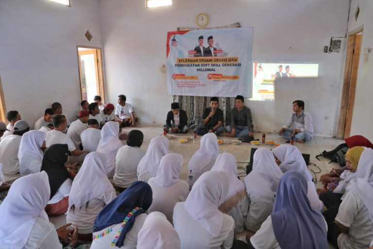Gus-Gus Ganjar Gelar Pelatihan Desain Grafis, Tingkatkan Skill Generasi Milenial di Situbondo