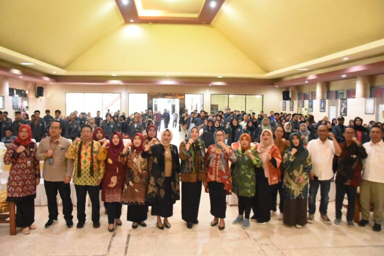 Turunkan Stunting, BKKBN Jatim Gandeng Unitomo dan Insan Pers