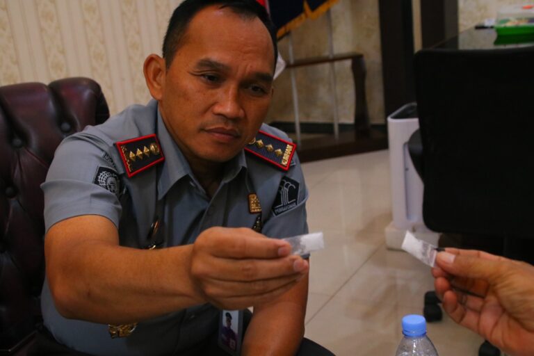 Kepergok Petugas Jaga, Penyelundupan Paket Sabu ke Lapas Banyuwangi Digagalkan 