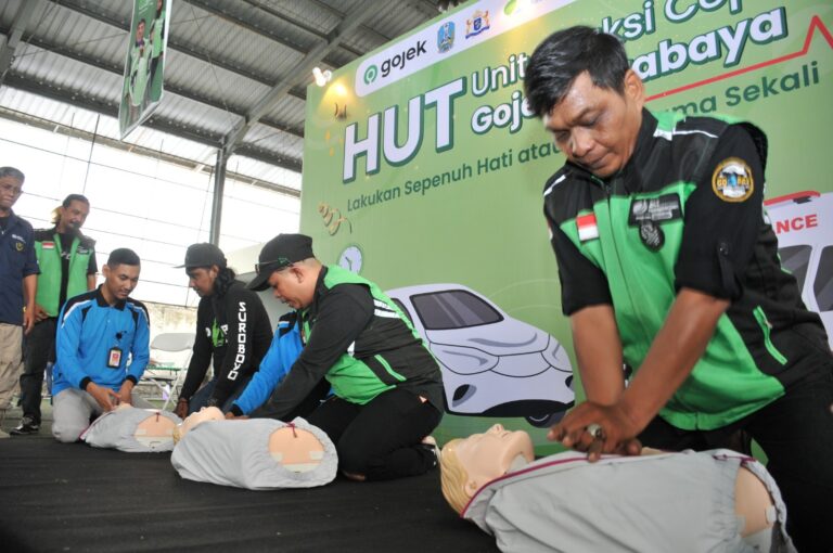 Pelatihan Pertolongan Pertama Gawat Darurat untuk Team URC Gojek Jatim
