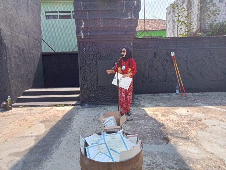 Dinas Pendidikan Kab Malang Musnahkan Blangko Ijasah Tak Terpakai dan Salah Tulis