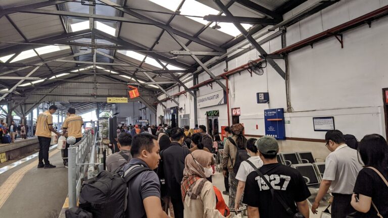 Libatkan Instansi Terkait, KAI Gerak Cepat Investigasi Kecelakaan Kereta Api