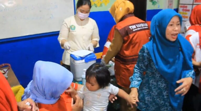 Imunisasi Polio Serentak, Dinkes Surabaya Sasar 329.616 Anak