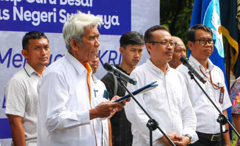 Guru Besar Unesa Soroti Keberpihakan Presiden Jokowi dalam Pemilu 2024