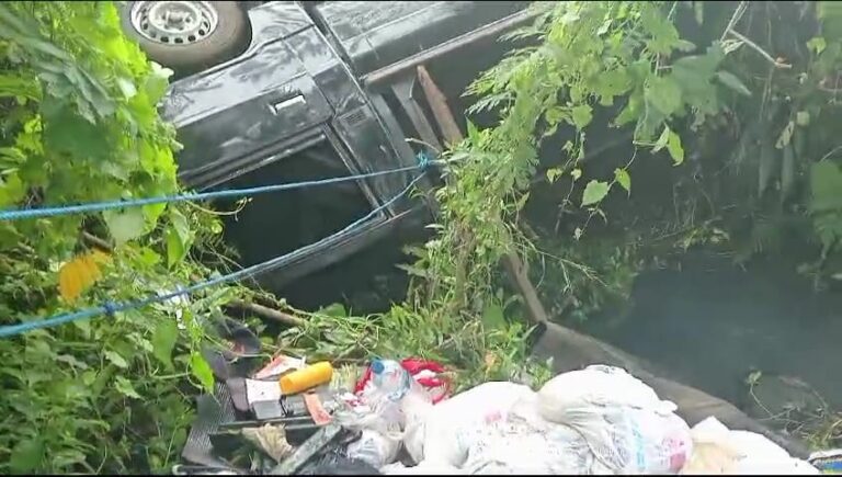 Viral….., Pick Up Angkut Bansos Caleg Nyungsep, Diduga saat Masa Tenang, ini Komentar Bawaslu Banyuwangi 