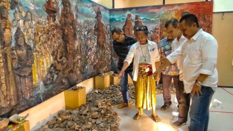 Angkat Budaya Leluhur, PWI Jatim Gelar Pameran Lukisan ‘Jansen Jasien’