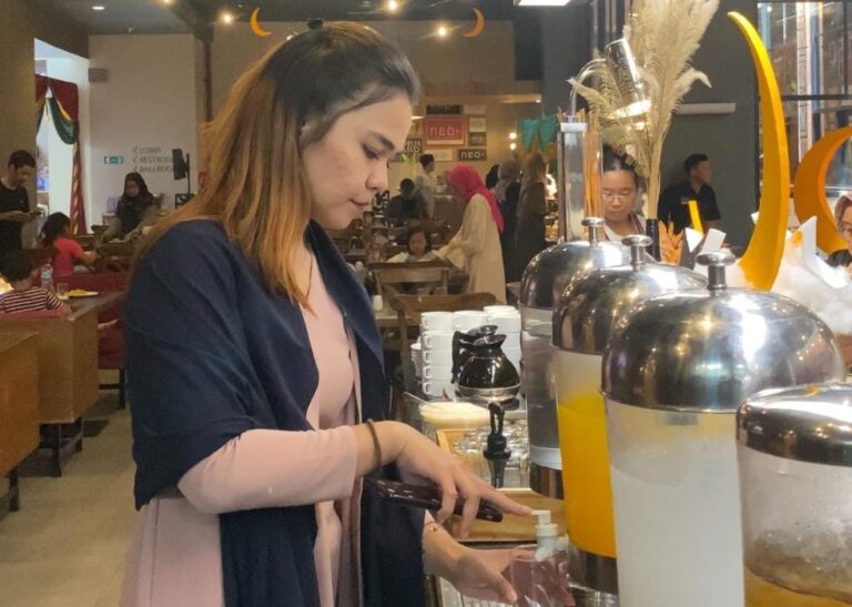 Manjakan Lidah di Kampung Ramadhan Hotel Neo+ Waru Sidoarjo