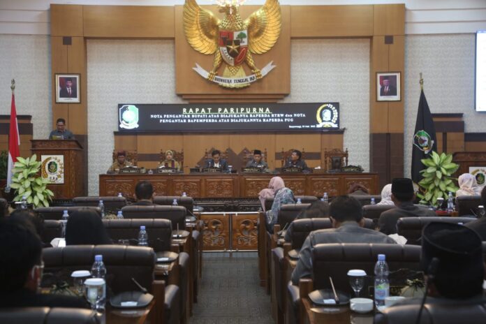 Rapat paripurna DPRD Banyuwangi. (Foto/dok)