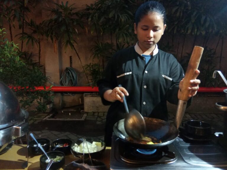 Berkat, Berbuka Puasa Hemat di Hotel Neo Gubeng