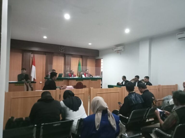 Sidang Kekerasan Terhadap Anak di Malang, Hakim Interogasi Terdakwa