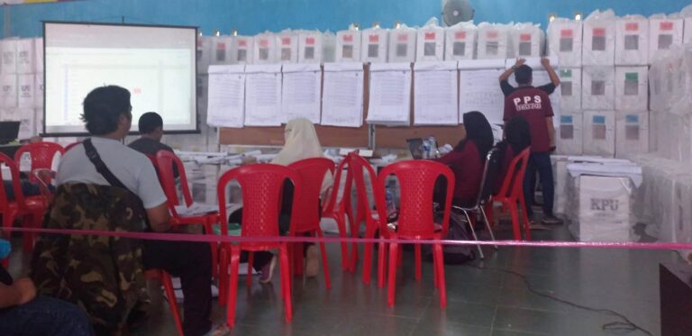 Rekapitulasi penghitungan suara pemilu. (Foto/dok)