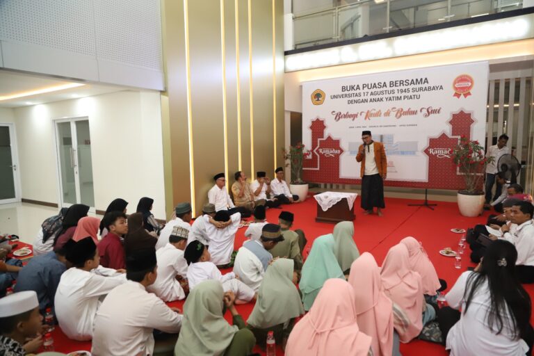 Berkah Ramadan, Untag Surabaya Berbagi Kasih dengan Anak Yatim