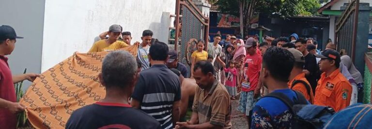 Pemuda yang hanyut di Sungai Setail, Desa Purwoharjo, Kecamatan Purwoharjo, Banyuwangi ditemukan meninggal, Rabu (17/4/2024). (Foto/SAR Banyuwangi)
