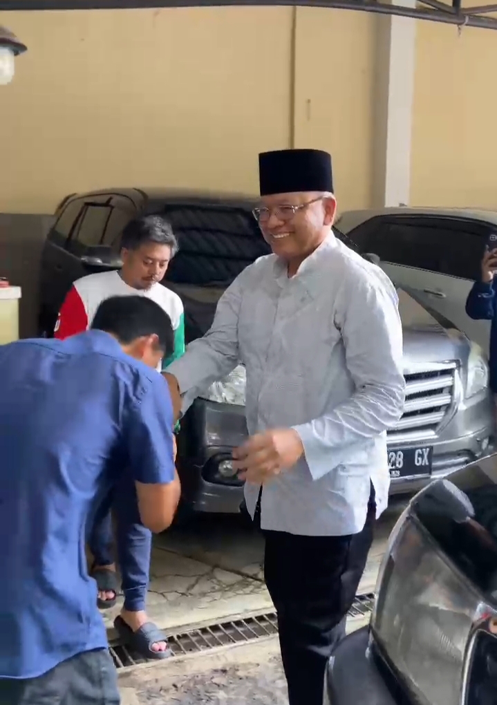 Mantan Bupati Malang Rendra Kresna, Bebas Bersyarat