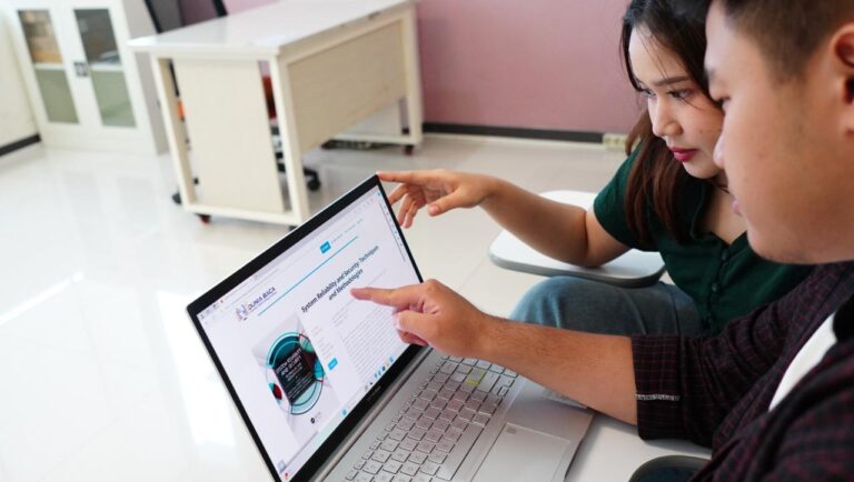 Fakultas Teknik Untag Surabaya Kenalkan Platform Digital Dunia Baca