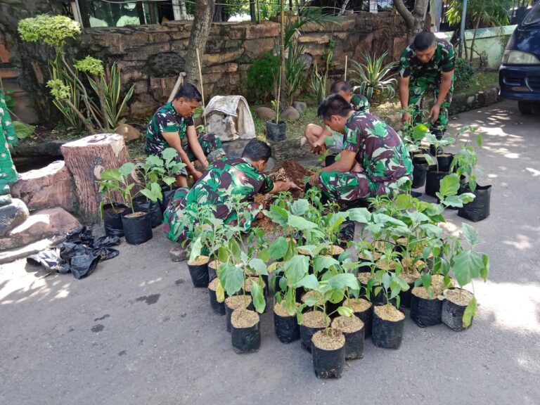 Koramil 0831/03 Gubeng ikut Sukseskan Ketahanan Pangan