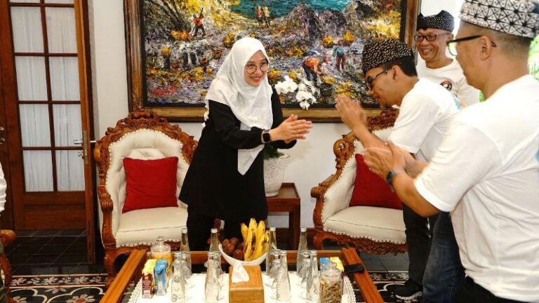 Para Geolog bertemu Bupati Banyuwangi Ipuk Fiestiandani, Kamis (9/5/2024). (Foto/Humas Pemkab Banyuwangi)