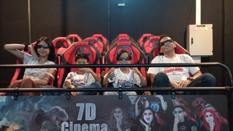 Cerita Anak-anak Nonton Film di Cinema 7D, Muncul Bubble dan Asap